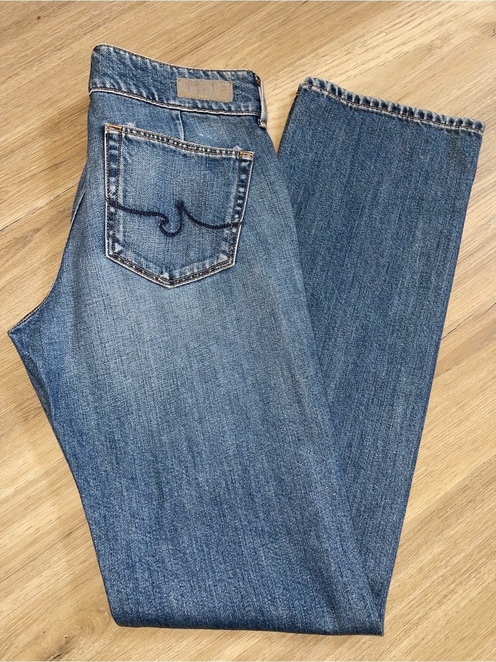 Ag Adriano Goldschmied Women's Medium Blue Straight-Leg Jeans - Picture 5 of 9